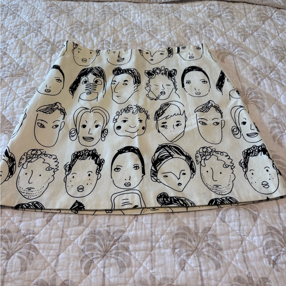 ROMWE White Skirt with Black Abstract Print